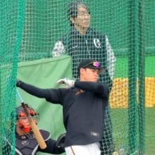 巨人・中山礼都がゴジラ塾で左腕撃ち手応え　松井臨時コーチは絶賛「レギュラーにならなくちゃいけない」
