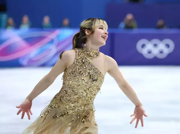 【五輪】坂本花織が涙の銀、中井亜美も感涙の銅　日本女子初のダブル表彰台　アリサ・リュウが逆転金メダル…フィギュアスケート女子
