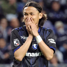 Ｇ大阪、ホームで逆転負け…５・１０まで３７日間で１１試合をこなす過密日程のまっただ中　福岡はヘディング弾２発で最下位脱出