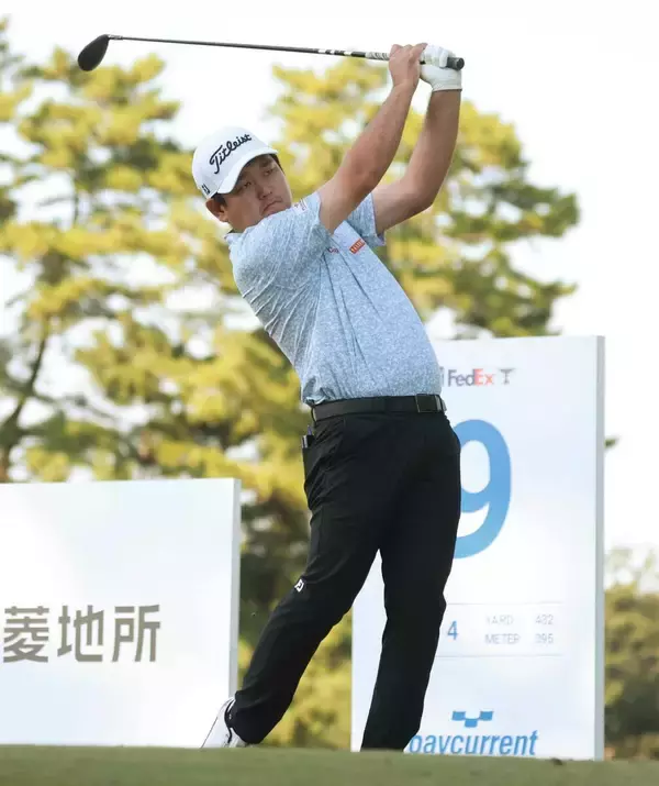 【米男子ゴルフ】米沢蓮が日本勢トップの２０位に浮上「必死にやるだけ」左肋骨骨折も奮闘