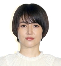 長澤まさみの所属事務所が一部マスコミ取材に声明「行き過ぎた取材行為により、大きな精神的負担と恐怖を感じる事態と…」