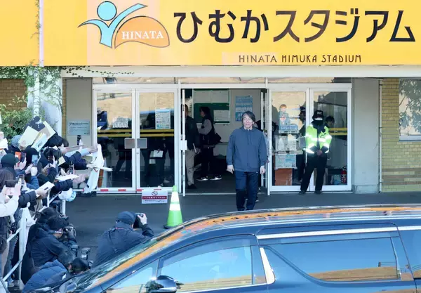 【巨人】松井秀喜臨時コーチがひむかスタジアムへ　石井琢朗２軍監督らと打撃談義