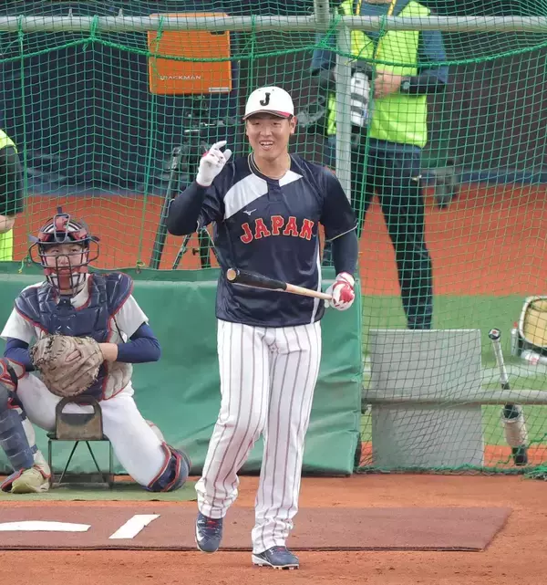 「日本ではカズがボールを粉砕している」侍・岡本和真の打撃練習動画をブルージェイズがＳＮＳでアップ…ＷＢＣ中もサポート体制