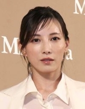 ４３歳になった元“ＣＭ女王”のスキーする様子に「ご本人ですよね？」「目元しか出てなくてもオーラが」加藤あいが公開