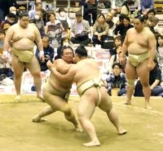 元大関・朝乃山が２年ぶりの巡業で相撲を取る稽古再開　最近２場所は連続で終盤３連敗し「不甲斐ない」　年内三役復帰は諦めず