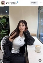 令和の峰不二子、　タンクトップコーデ姿でカフェに！「今日も綺麗」阿部なつきが公開