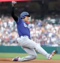 大谷翔平が“ランニング３ラン”＆走者一掃二塁打で今季最多５打点の大暴れ　３戦連続長打をマークで完全復活！　ドジャースは今季最多１５得点で４連勝…エ軍投手陣は６連続四死球など崩壊
