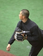 【巨人】育成３位・松井蓮太朗が休日返上で練習　日米通算２００勝右腕とのキャッチボールに「練習に来たかいがあった」