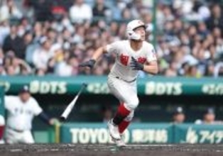 【センバツ】智弁学園の４番・逢坂悠誠が同点弾！　２年生主砲が大阪桐蔭の“新怪物”川本晴大から右翼ポール際へアーチ