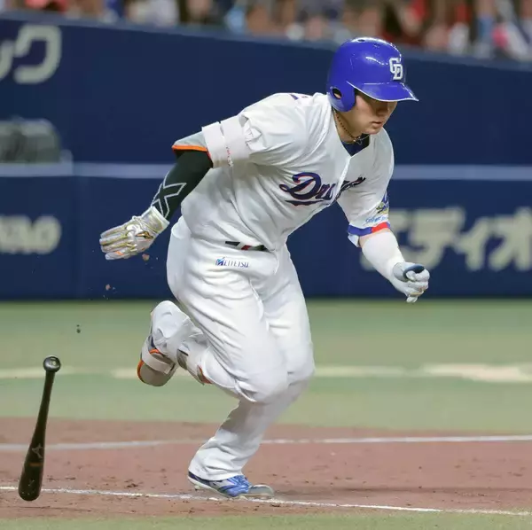 【中日】全試合出場の村松開人が５回に緊急交代！　非常事態発生か　２打席連続の併殺打の後に　チーム内打率＆打点トップの好打者