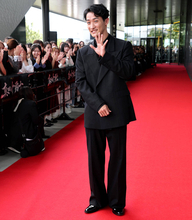 Ｓｎｏｗ　Ｍａｎ岩本照「ちょっと恥ずかしかった」…テレ朝主演ドラマ「真田十勇士」キャストとＴＤＰ開業後初のレッドカーペット