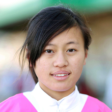 地方所属の女性騎手としてＪＲＡ初勝利を挙げた塩津璃菜騎手が２３日の園田競馬で勝利「よかった！」