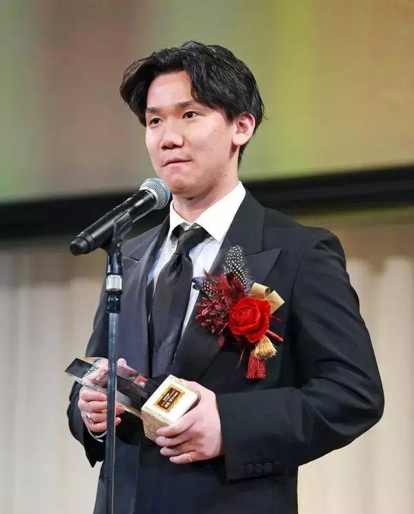 前ＷＢＡ世界Ｌフライ級王者・高見亨介、年間最高試合＆新鋭賞の“２冠” 「フライ級で世界狙いたい」