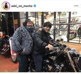 「「バイクもマッチョですねぇ！」青木マッチョ、愛車のハーレー披露で超話題「うわ～お似合い～」「カッコいい」「後ろ乗せて」」の画像1