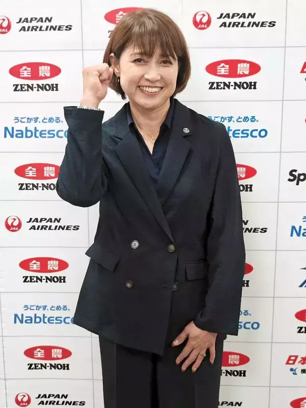 【カーリング】岡崎朋美氏を新会長に選出　他競技から異例の抜擢　「新しい風が吹くように」　