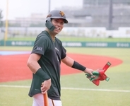 【巨人】４、５番に大砲候補コンビ、３番に知念大成　先発は高卒２年目左腕・西川歩…３軍大経大戦スタメン