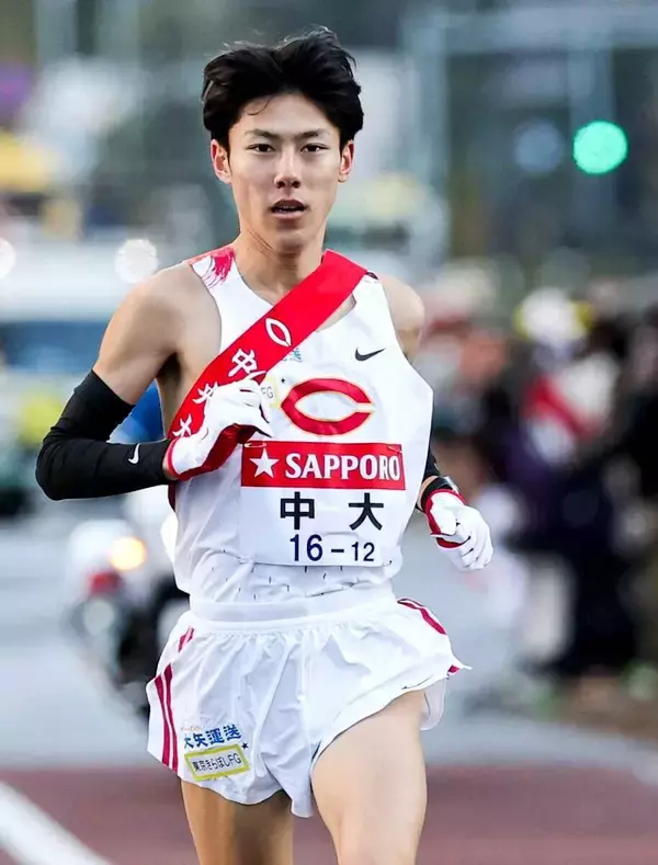 【箱根駅伝】逆転狙う中大は９区にエース吉居駿恭を投入　青学大は変更なし　駒大は１０区に佐藤圭汰…当日変更発表【全メンバー一覧】