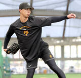 「【巨人】ドラ３山城京平が初日にブルペン入りしなかった理由「先輩はどんな球を投げてるのかな」…２日目ブルペンで４３球」の画像1