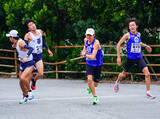 「宮古島大学駅伝２区で順大が首位浮上　秒差なしの２位に東洋大　３位に青学大、４位に国学院大」の画像1