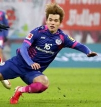 佐野海舟はフル出場でチームの３連勝に貢献　敵地ホッフェンハイム戦２―１　川崎颯太は後半３１分から出場