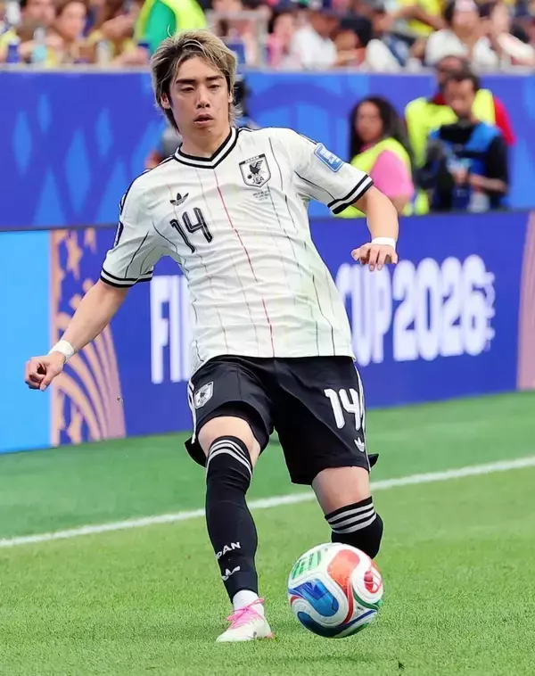 【Ｗ杯】３３歳の伊東純也、４年後の大会へ言及「自分から辞める選択肢はない。使えなくなって呼ばれなくなるくらいがちょうど良い」