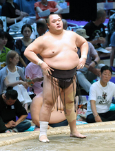 友風は５勝１０敗　「最後、悪い相撲を取ってしまった。しっかり準備して来場所に挑みます」と巻き返し誓う