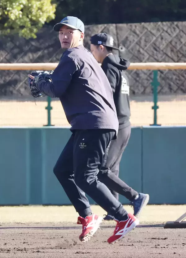 【広島】矢野雅哉が「打倒・小園」宣言　遊撃の定位置取りへ「奪い返したい」打率２割５分がノルマ