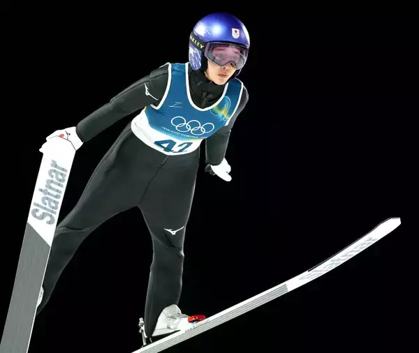 【五輪】高梨沙羅が混合団体メンバー入り　前回北京で失格の雪辱へ　「どのポジションでも力になれるように頑張る」