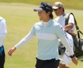 穴井詩と高野愛姫が６アンダーで首位発進　前年覇者の神谷そらは２８位、メルセデスランキング首位の佐久間朱莉は４５位
