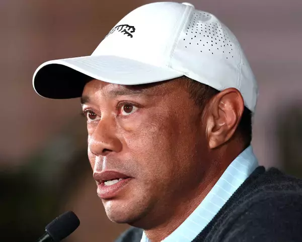 活動休止中のタイガー・ウッズ、メモリアルデーに元グリーンベレーの父に思い寄せる…３月に交通事故　飲酒運転の疑いで一時逮捕