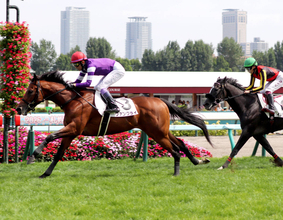 【札幌５Ｒ・２歳新馬】武豊騎手が良血馬対決を制す　ヴァンクライに「いいストライド」単勝１倍台の支持に応えた