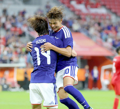 【サッカーＵ２１】大岩ジャパンの背番号１０が驚異の３戦連発　ＭＦ石井久継がだめ押しの３点目…アジア大会