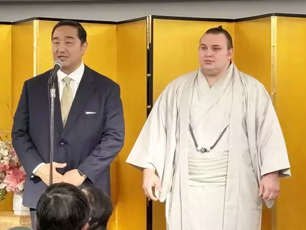 ニトリホールディングスが安治川部屋の後援開始を発表　似鳥昭雄会長が後援会長に就任　綱取りの安青錦に強力な援軍