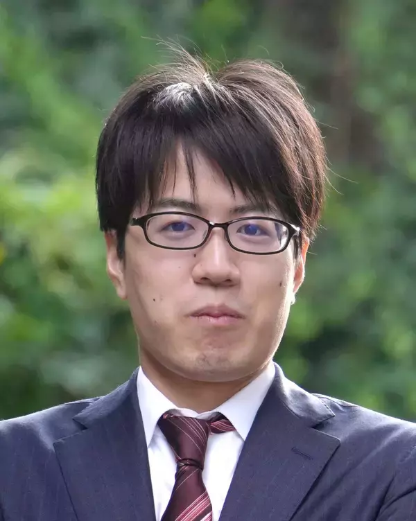 服部慎一郎七段がタイトル戦初挑戦　羽生善治九段に大逆転勝利　６月４日開幕の五番勝負で藤井聡太棋聖に挑む