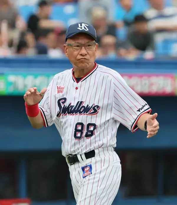 【ヤクルト】池山隆寛監督、あと１点が遠く「なんとか打線のね、援護待ちっていうところを投手陣に託したんですけど…なかなか出なかった」