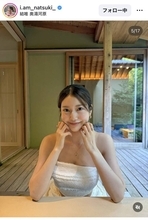 “令和の峰不二子”阿部なつき、美肩全開「のんびり温泉旅」ショットに「ボディーライン綺麗」「めっちゃお腹いい」