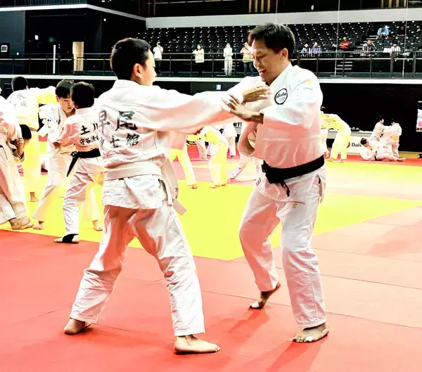 【柔道】野村忠宏さん、膝の大手術乗り越え、五輪３連覇の代名詞技「背負い投げ」復活…柔道教室で披露
