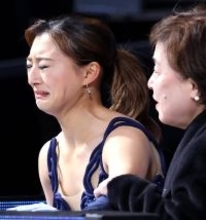 坂本花織　まさかの５位スタート　ジャンプミス…演技後に涙　逆転Ｖへ「０時になったら切り替えます」　
