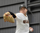 「【巨人キャンプ評論】清水隆行氏がドラ１・竹丸の直球の“質”にほれぼれ「ベース上での強さがある」」の画像1