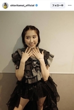 「ほぼ脚と噂の詩織ちゃんだ！！！」玉井詩織、３０歳ラストライブは黒衣装　美脚にくぎ付け！
