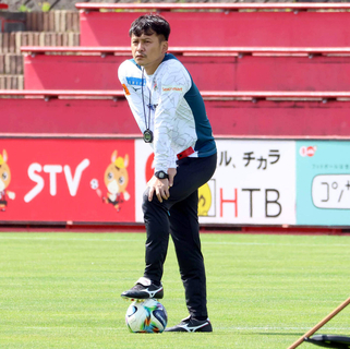【Ｊ２札幌】川井健太監督が４４歳ラストマッチに必勝期す　６日のＪ２新潟戦翌日が誕生日「何にせよ勝って終わりたい」