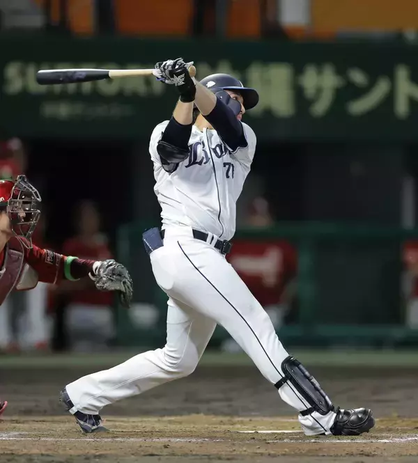 【西武】連敗ストップへ林安可の一打で先制　那覇の夜空に指笛が響き渡る