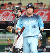 【西武】１～３番に助っ人、４番に中村剛也の重量打線形成も６安打２得点で３位転落「最初は違う打順を組んでたんですけど…」