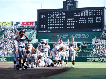 【甲子園】ベンチ入りメンバー全員道産子の白樺学園　出場４大会連続１点差負け　道外校への越境入学者増え、亀田監督「北海道の子だけでやるのは厳しくなってきている」