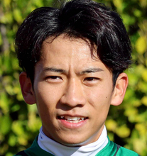 荻野極騎手が左足の負傷で乗り替わり　３Ｒ入場時に落馬　騎乗再開も７Ｒ後に状態が悪化