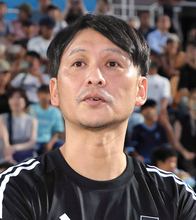 　Ｊ２札幌の来季監督に川井健太氏の就任が決定　柴田慎吾監督はトップチームコーチに