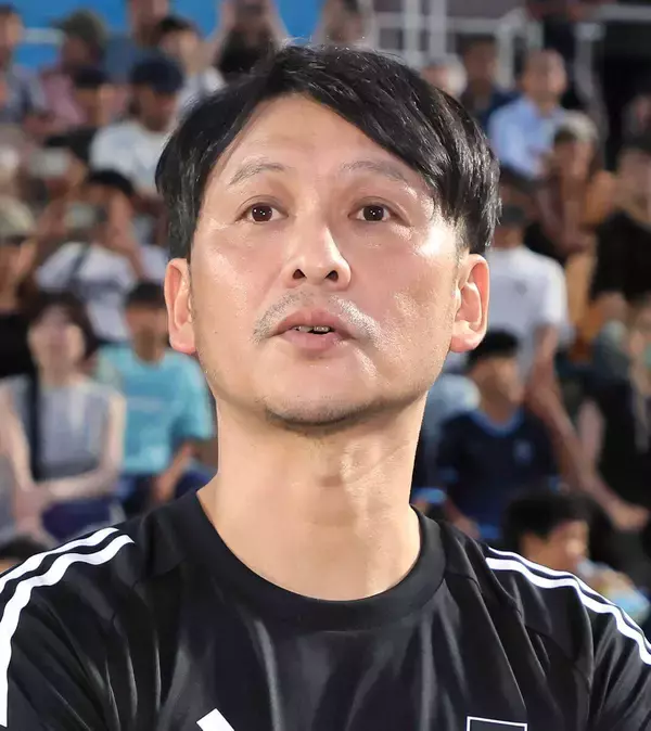　Ｊ２札幌の来季監督に川井健太氏の就任が決定　柴田慎吾監督はトップチームコーチに