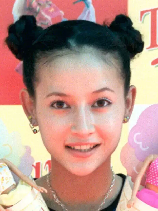 ９０年代に超絶人気…現在４５歳の元バラドル　激変した姿！現在はシングルマザー…息子と２ショットの元「こずえ鈴」