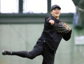 「日本一を目指してやっていく」巨人・泉口友汰が決意　さらなる進化へ「全てにおいてレベルアップしたい」
