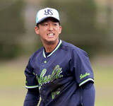 「【ヤクルト】ドラフト１位・松下歩叶が左ハムストリングの筋損傷で離脱　１２日の実戦デビューは無念の延期」の画像1